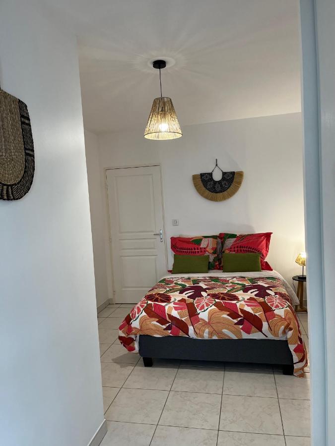 La Grenad'Ile Apartment Saint Pierre Exterior photo